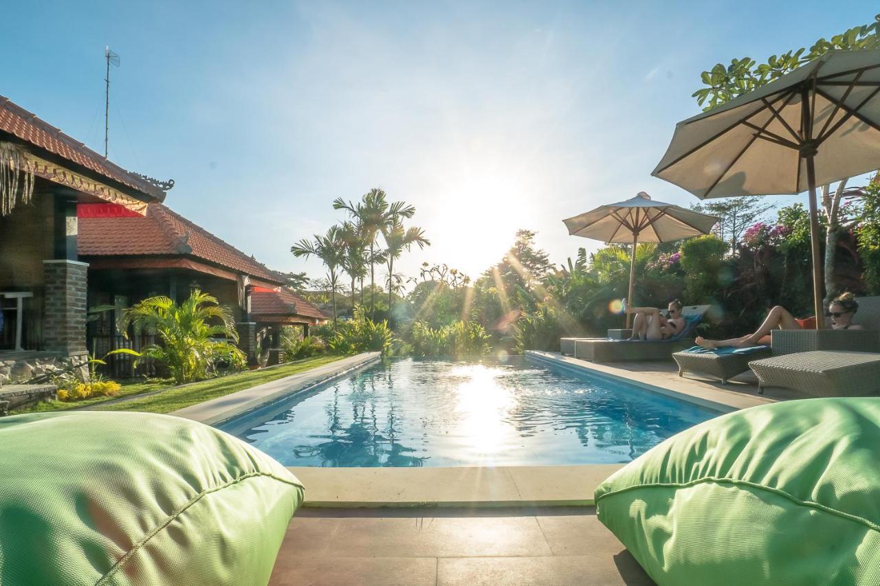 Kubu Nyang Nyang Uluwatu Apartamento Exterior foto